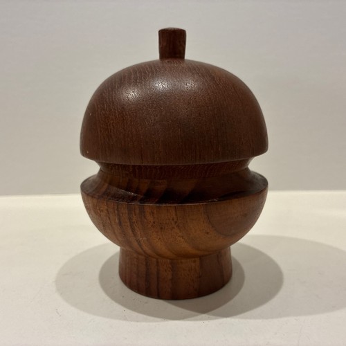 Uncommon mid century - century, dansk